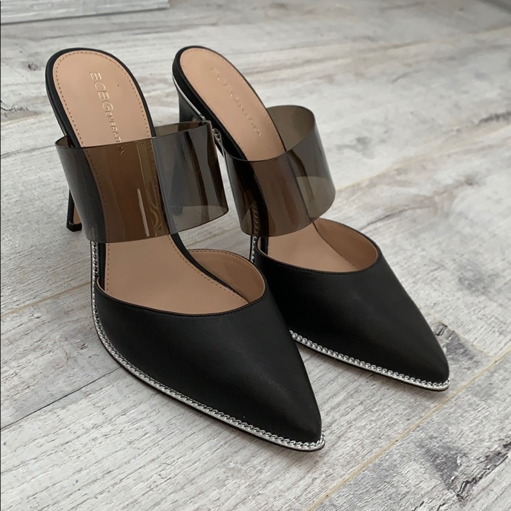 BCBG one strap slip on pump.. brand new